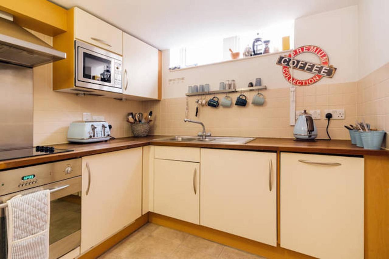 Central 2-Bed, 2-Bath Sanctuary Near Holborn Station, Covent Garden & West End Londres Exterior foto